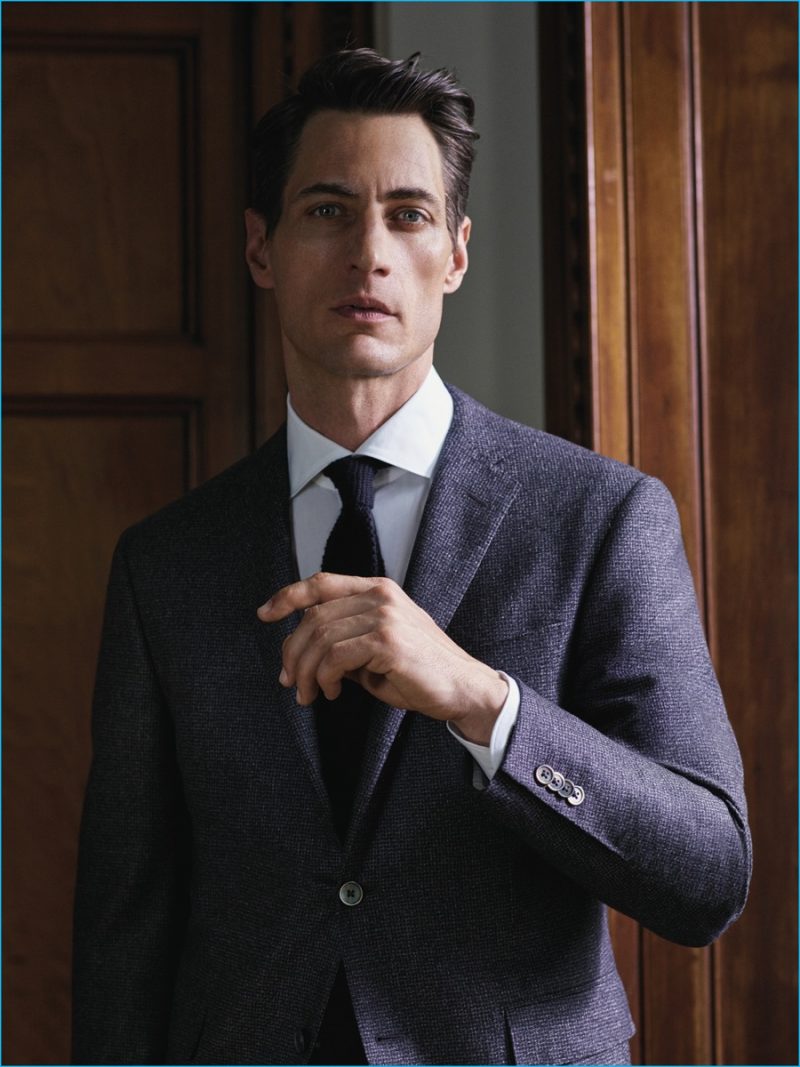 Model Axel Hermann fronts Corneliani's fall-winter 2016 campaign in a wool suit.