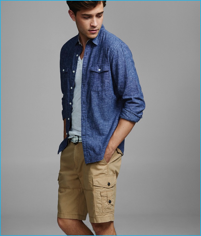 Francisco Lachowski wears Express Men's Cargo Shorts.