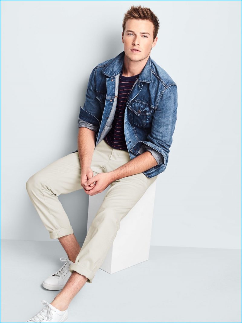 Gap champions a classic denim jacket and chinos style combination. 