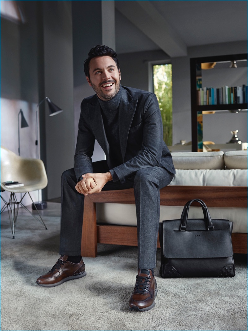 Jack Huston suits up for TOD'S fall-winter 2016 campaign.
