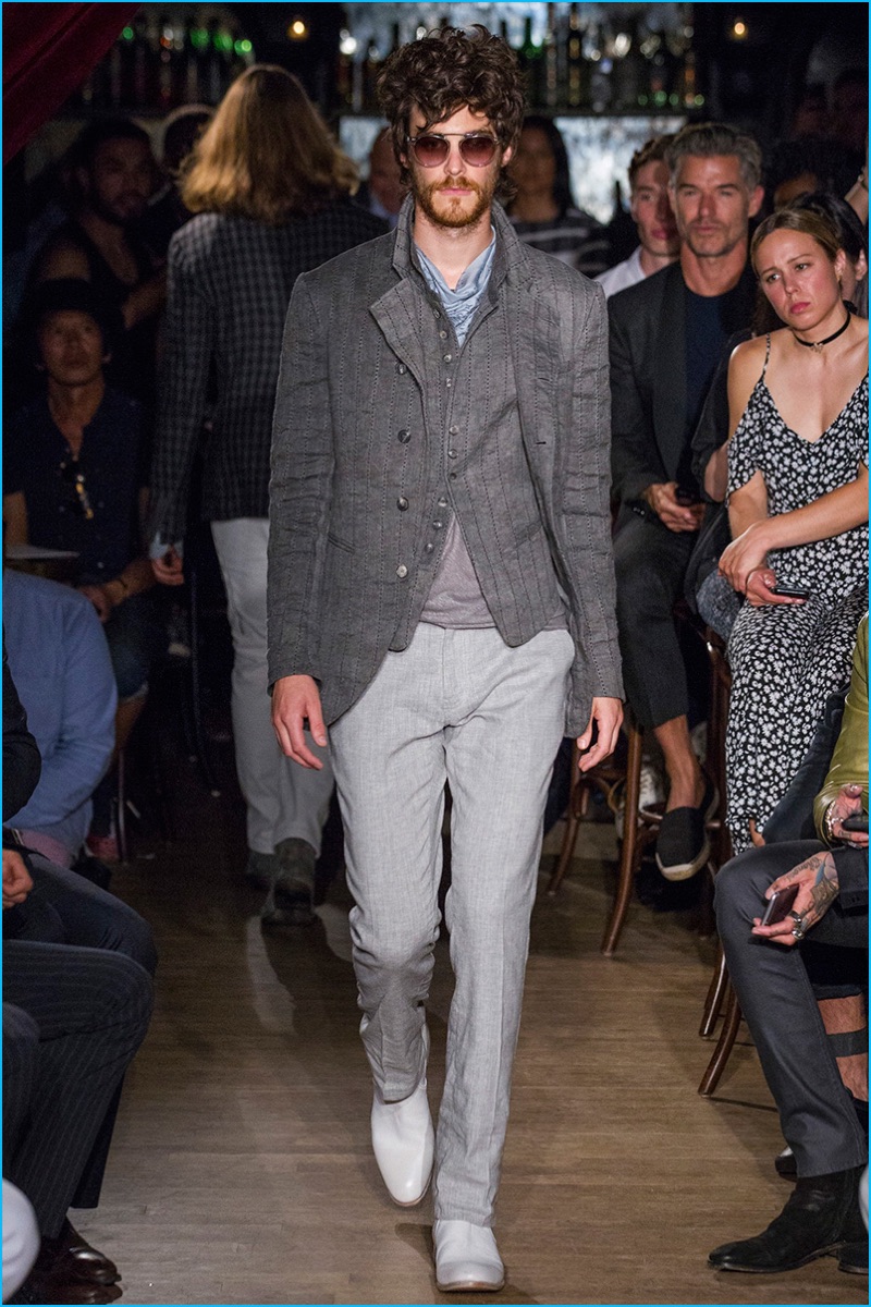 John Varvatos brings together shades of grey for a cool tailoring spring-summer 2017 outing.