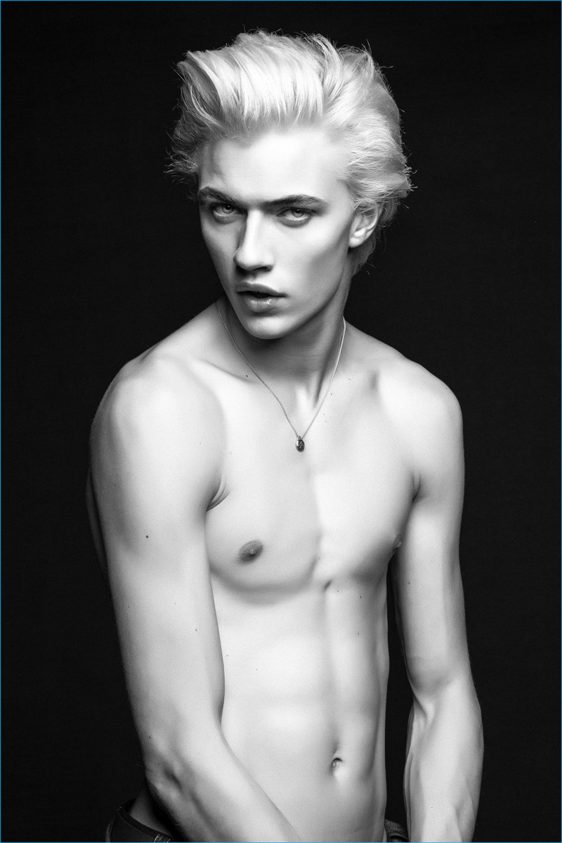 Lucky Blue Smith 2016 Editorial Nylon Guys Espanol 002