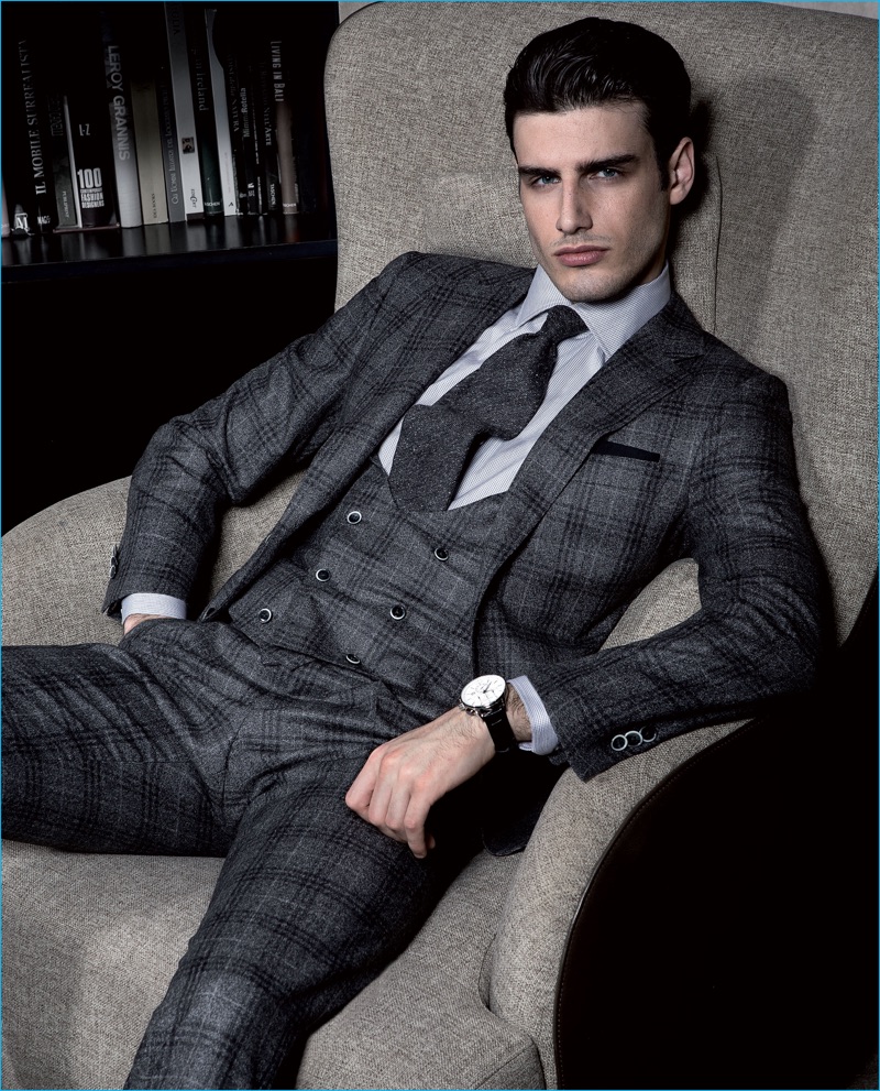 Ravazzolo cuts a sartorial edge with a plaid three-piece suit for fall-winter 2016.