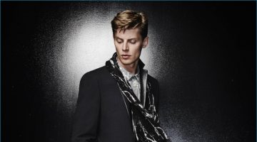 Xmas Arrives Early: River Island Unveils Christmas Collection Xmas Arrives Early: River Island Unveils Christmas Collection