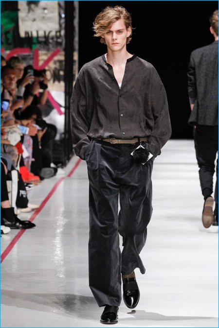 Robert Geller Revisits Relaxed 80s Style