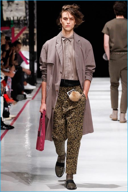 Robert Geller Revisits Relaxed 80s Style