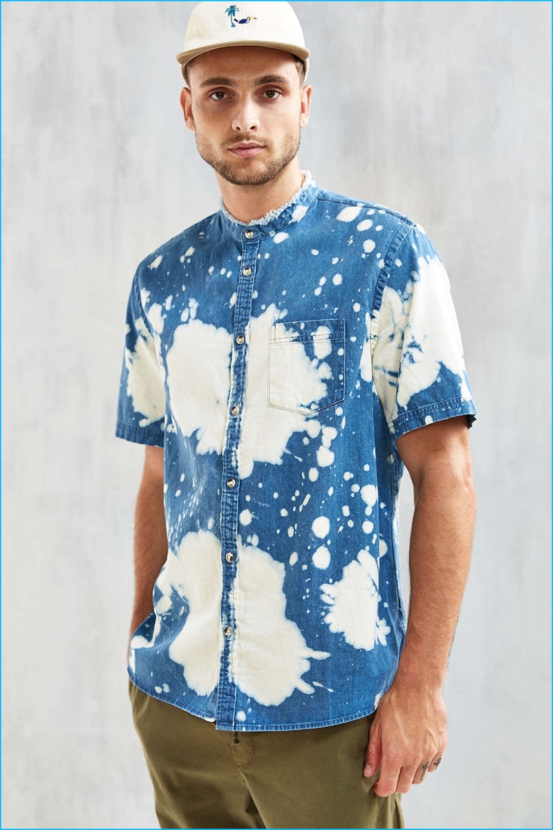 UO Bleach Splatter Denim Band-Collar Short Sleeve Shirt