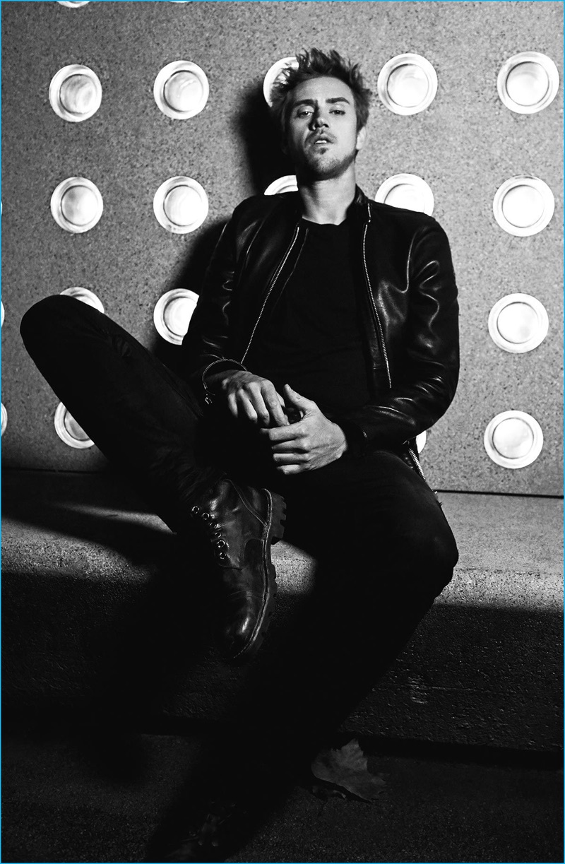 Wearing a timeless bad boy look from Diesel, Boyd Holbrook wears head to toe black. » Diesel Star Boyd Holbrook Dishes on the Allure of the Bad Boy Wearing a timeless bad boy look from Diesel, Boyd Holbrook wears head to toe black.