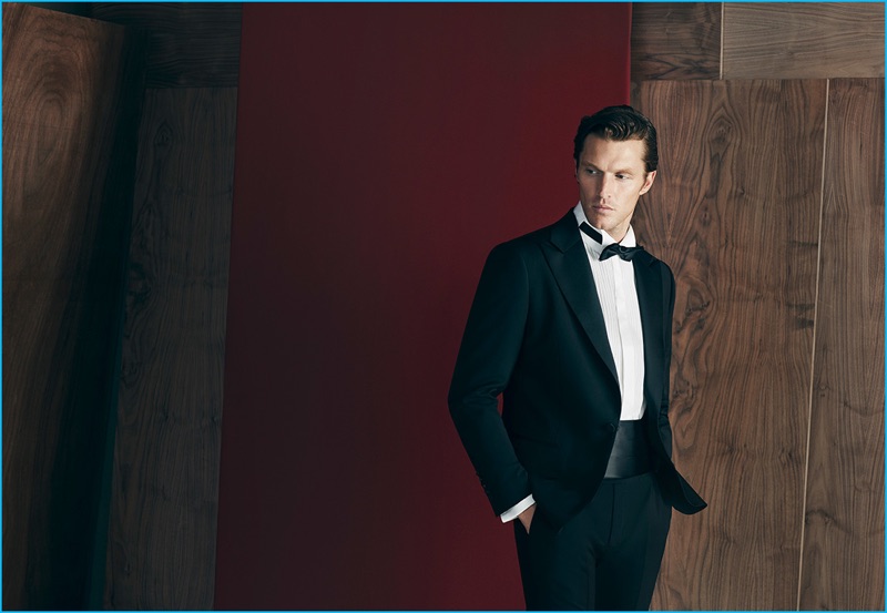 Shaun DeWet embraces fine evening style in a tuxedo for Damat's fall-winter 2016 catalogue.