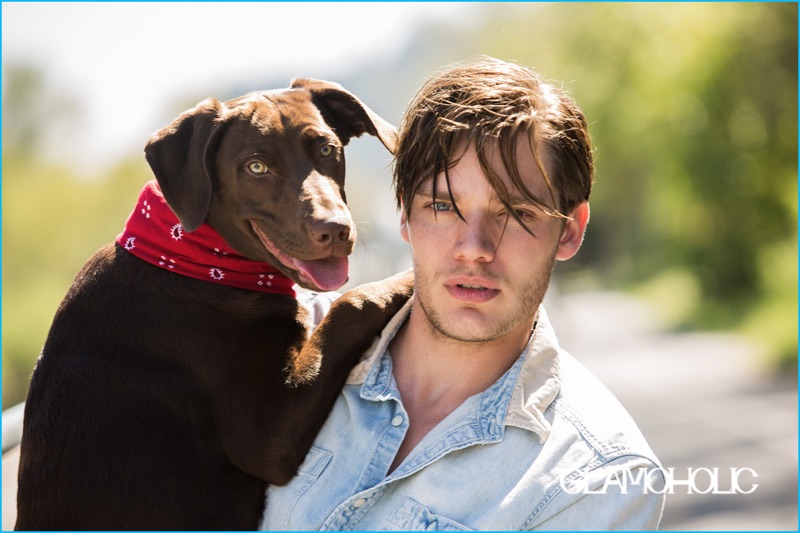 Dominic rocks an AllSaints denim shirt for his Glamoholic photo shoot.