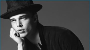 Giorgio Armani Embraces Classic Black & White Aesthetic for Fall Campaign Giorgio Armani Embraces Classic Black & White Aesthetic for Fall Campaign