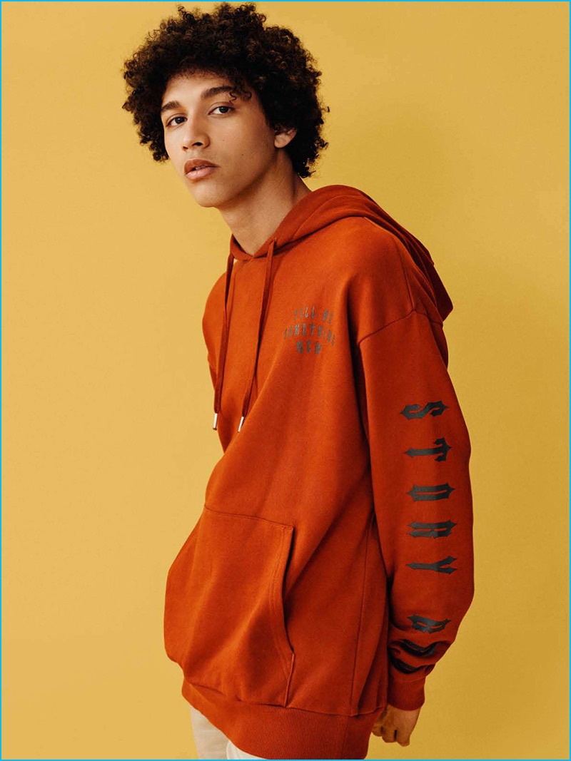 H&M Divided plays it laid-back with an oversized sweatshirt for fall.