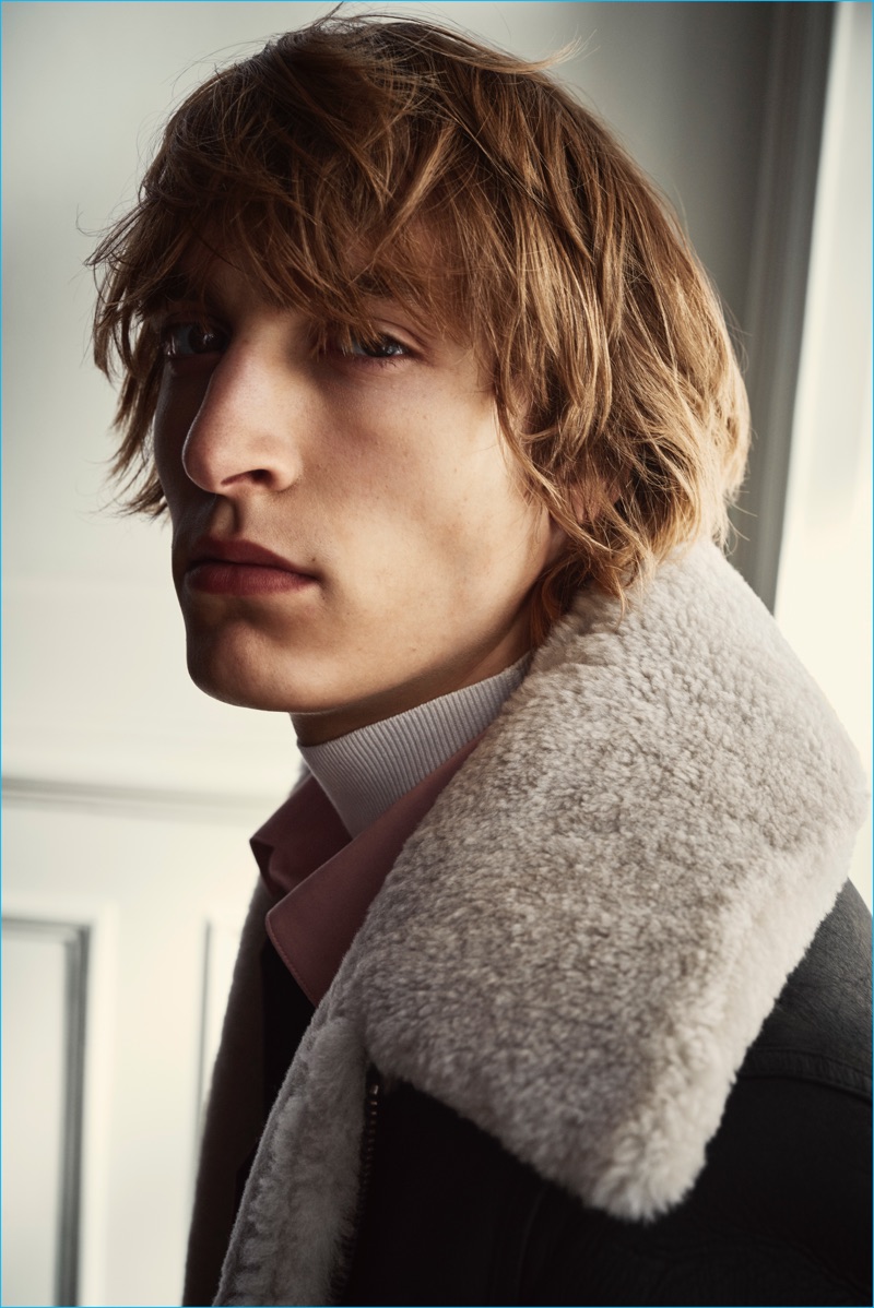 Tim Dibble is front and center in a shearling collared jacket for Tiger of Sweden's fall-winter 2016 campaign. » Tiger of Sweden Serves Up Elegant Fall Ads Tim Dibble is front and center in a shearling collared jacket for Tiger of Sweden's fall-winter 2016 campaign.