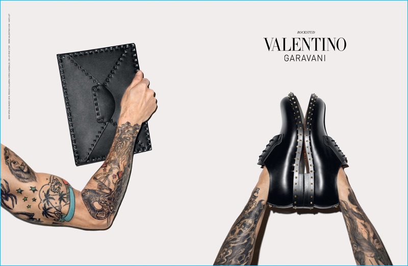 Terry Richardson showcases Valentino Garavani's Rockstud line for the brand's fall-winter 2016 campaign. » Terry Richardson Reunites with Valentino Garavani for Fall Campaign Terry Richardson showcases Valentino Garavani's Rockstud line for the brand's fall-winter 2016 campaign.