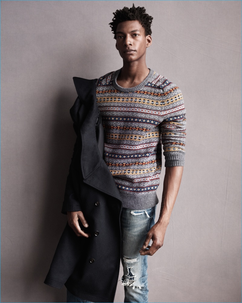 Ty Ogunkoya wears a patterned crewneck sweater for Abercrombie & Fitch's fall-winter 2016 men's campaign. » Abercrombie & Fitch Champions Smart Everyday Style for Fall Campaign Ty Ogunkoya wears a patterned crewneck sweater for Abercrombie & Fitch's fall-winter 2016 men's campaign.