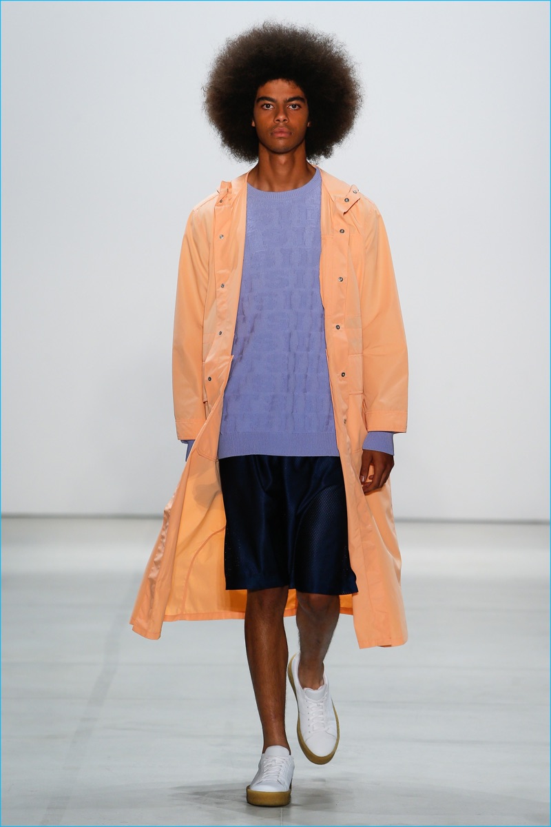 Band of Outsiders adds a splash of color with a sporty lightweight parka for spring-summer 2017. » Band of Outsiders Reemerges: See the Brand's S/S 2017 Collection Band of Outsiders adds a splash of color with a sporty lightweight parka for spring-summer 2017.