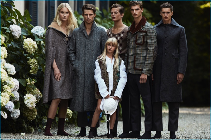 Models Alisa Forslund, Nils Butler, Lucas Reckman, Niek Put, and Shqiprim Bruti in Prada for GQ España.