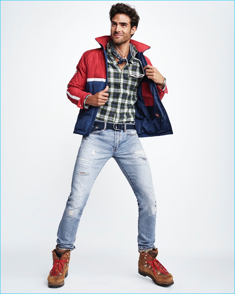 Juan Betancourt models a casual all American look from Michael Bastian for Gap x GQ's Best New Menswear Designers in American All-Stars limited-edition collection.