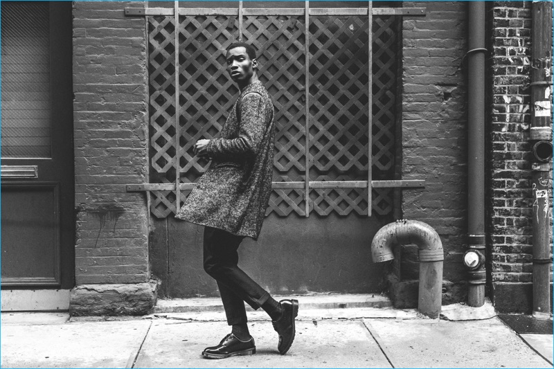 Adonis Bosso rocks a coat and cropped trousers from Matiere's fall-winter 2016 collection.