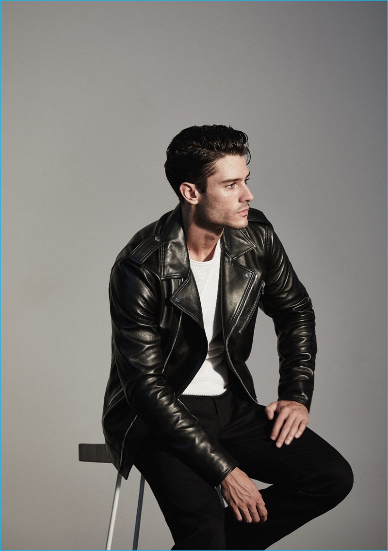 Diego Barrueco rocks a leather biker jacket from Reiss 1971's fall-winter 2016 collection.