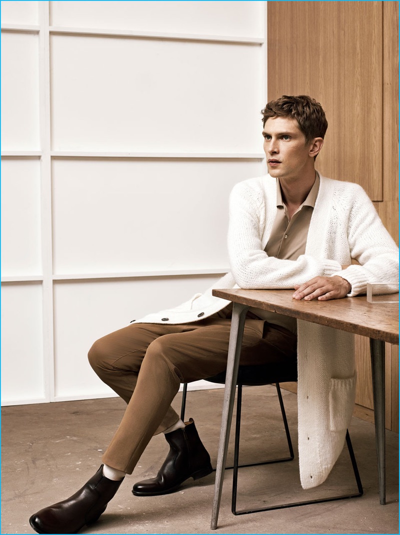Mathias Lauridsen wears quite the statement piece with an elongated knit cardigan from Zara Man's fall-winter 2016 Studio collection.