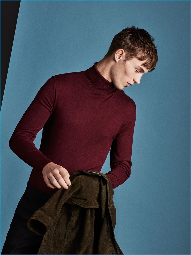 Kit Butler embraces 1973 Oxford style in a turtleneck from Zara Man's fall-winter 2016 Seasonals collection.