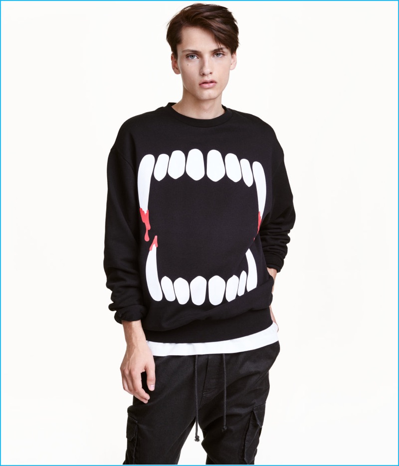 H&M Men's Halloween Fangs Sweatshirt