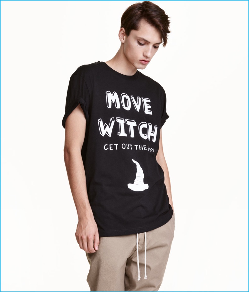 H&M Men's Halloween Move Witch T-Shirt