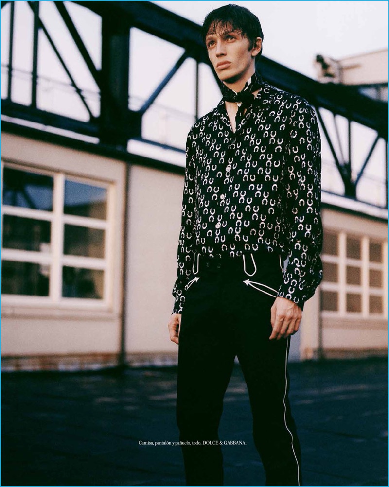 Lucas Satherley wears a western inspired look from Dolce & Gabbana for Icon El País.