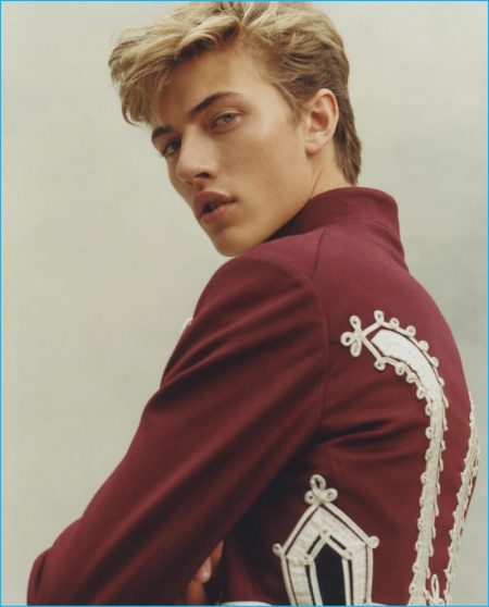 Lucky Blue Smith graces the pages of ES magazine.