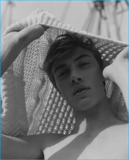 Lucky Blue Smith 2016 Editorial ES Magazine 007