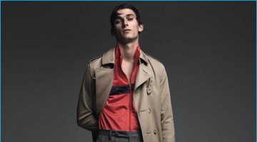 L'Express Styles Brings a Sporty Element to Fall Fashions L'Express Styles Brings a Sporty Element to Fall Fashions