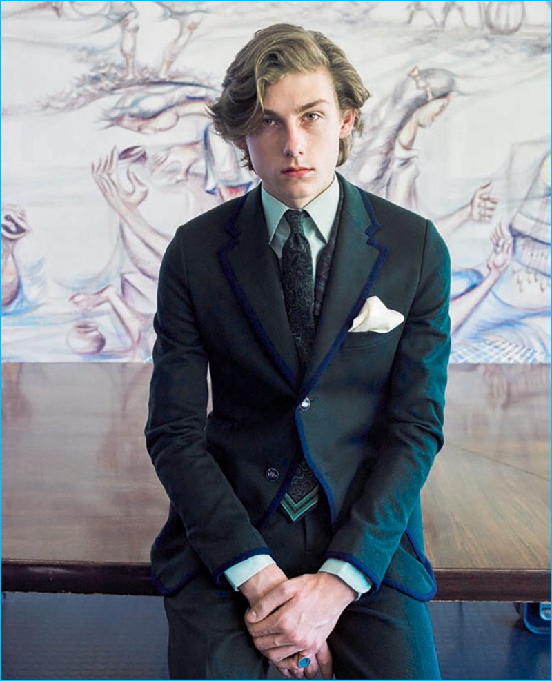 Benjamin Vytiska dons a Gucci suit with a Mirto shirt for the pages of Icon El País.