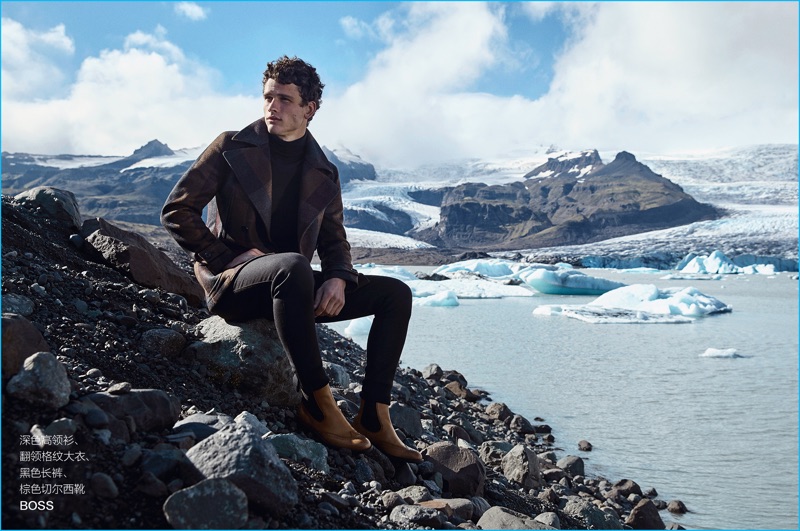 Simon Nessman sports a fall-winter 2016 look by BOSS Hugo Boss for Esquire China.
