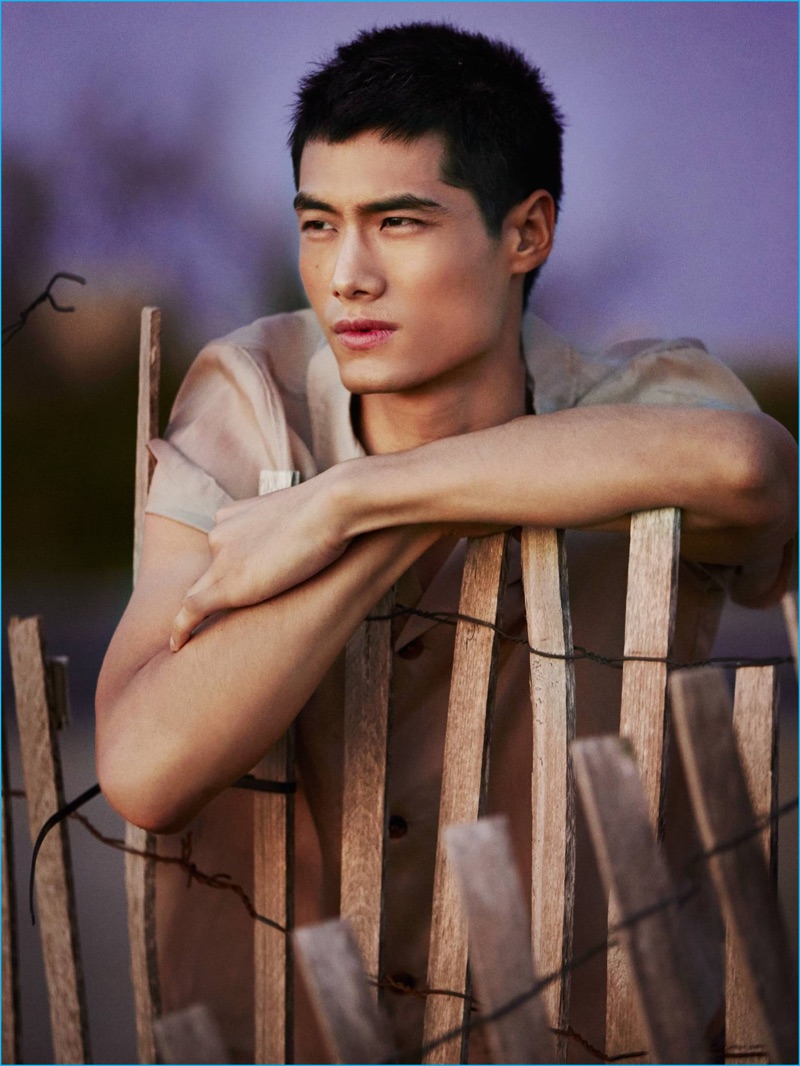 Hao Yun Xiang appears in the latest cover shoot from Harper's Bazaar Men Thailand.