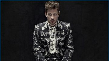 Favoring the Bold: Kelly Rippy Models Statement Fashions for Neiman Marcus Favoring the Bold: Kelly Rippy Models Statement Fashions for Neiman Marcus