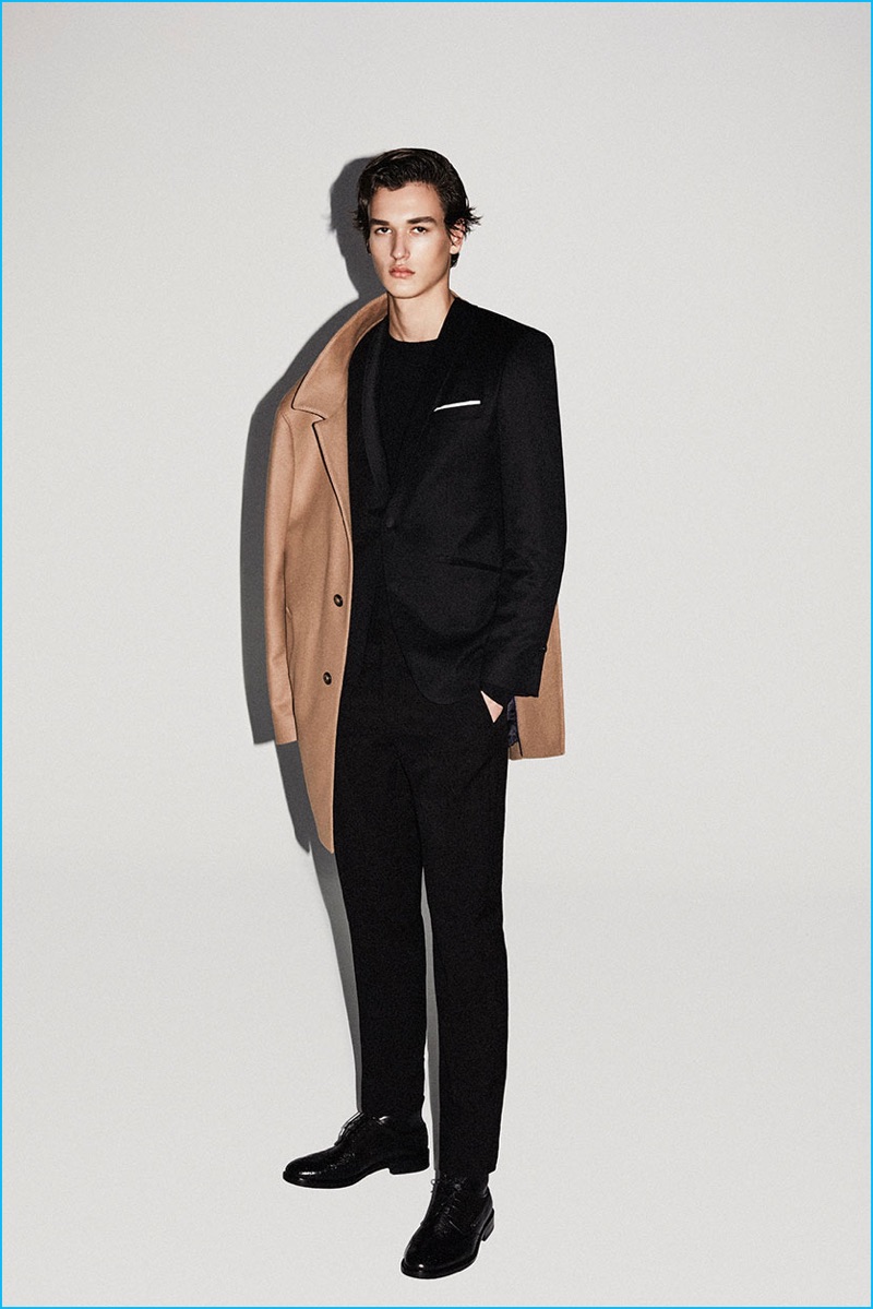 Massimo Dutti Strikes an Elegant Note with Eveningwear