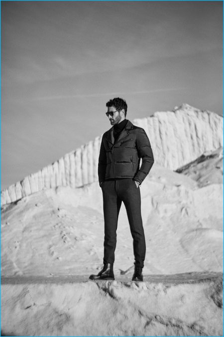 Noah Mills 2016 Solid Water Massimo Dutti Editorial 006