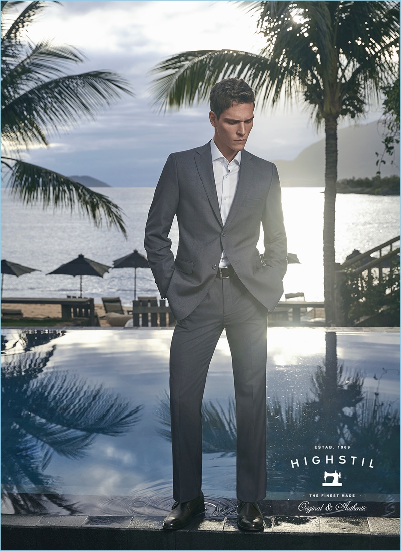 Brazilian model Alexandre Cunha suits up for Highstil's spring-summer 2017 campaign.