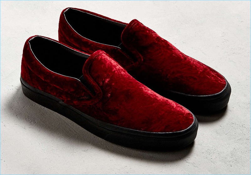 Vans Slip-On Velvet Men's Sneakers in Berry