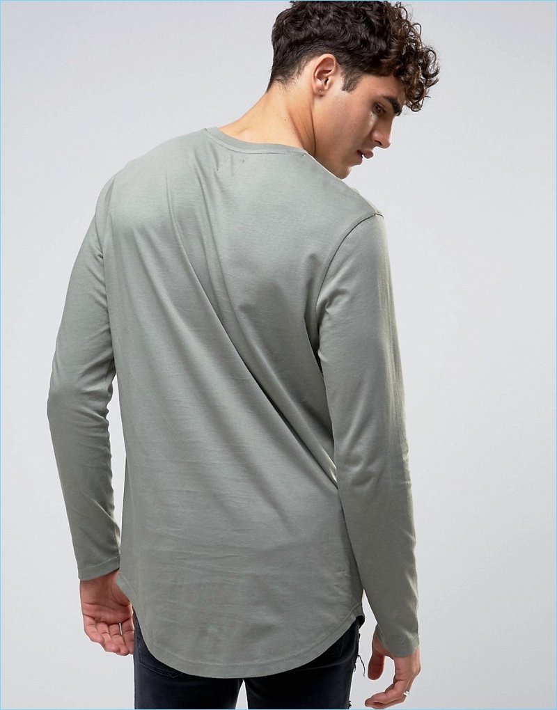 ASOS' super longline long-sleeve t-shirt features a curved hem that looks great with a pair of denim jeans.