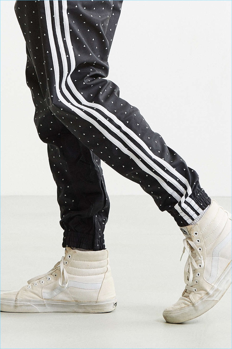 Pharrell williams hotsell adidas joggers