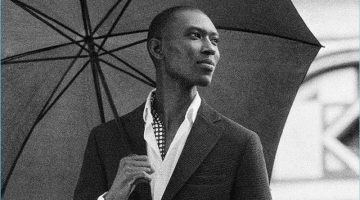 Armando Cabral Takes on Florence with Massimo Dutti A sleek vision, Armando Cabral dons a wool and cotton blend blazer with a stretch shirt, printed linen scarf, and jogging-style trousers from Massimo Dutti.
