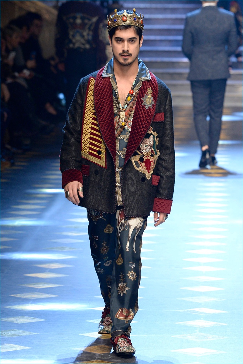 Avan Jogia wears an eccentric look from Dolce & Gabbana's fall-winter 2017 collection.