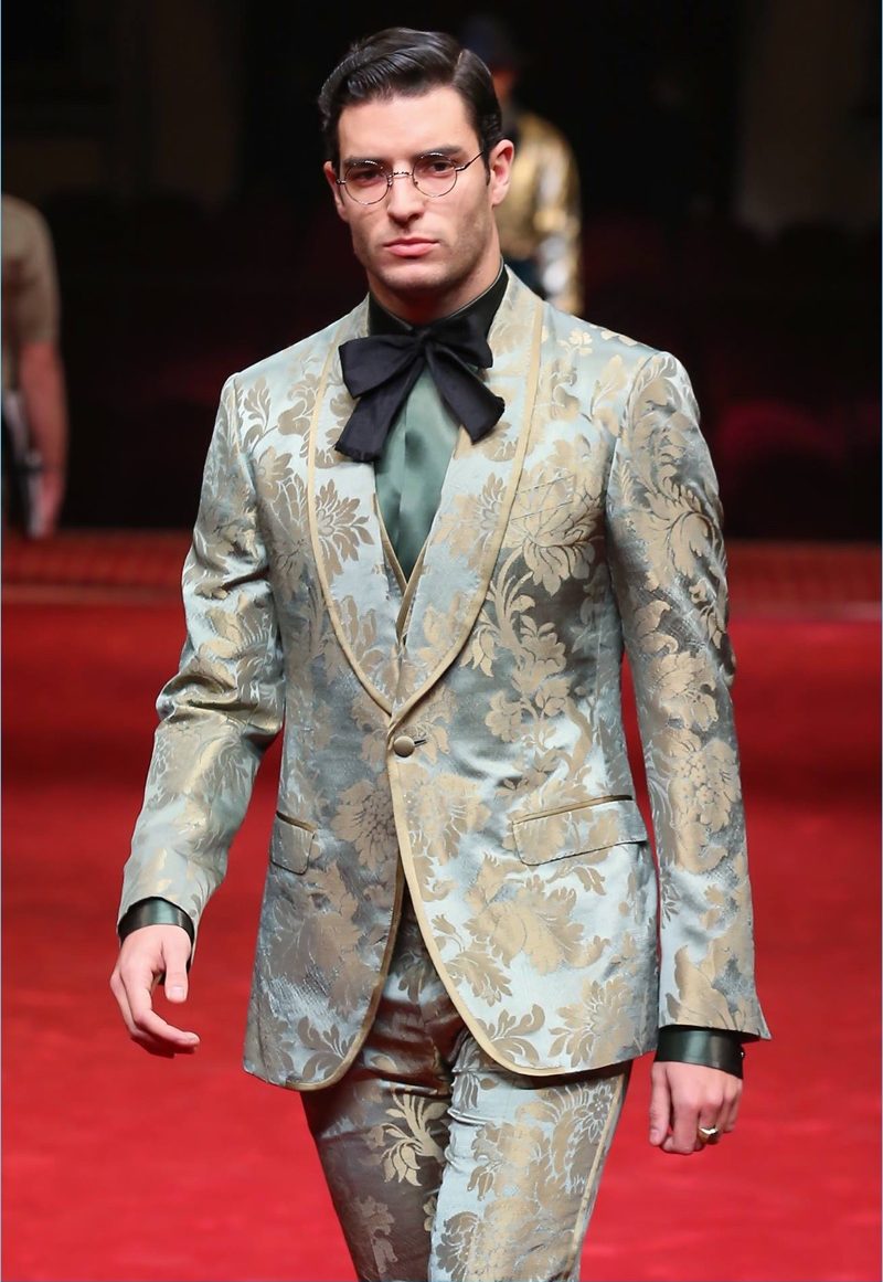 Dolce & Gabbana delivers dandy style with its take on the smoking jacket.