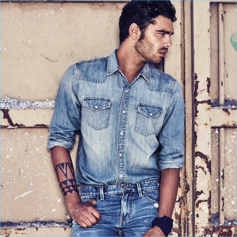 Stefano Sala doubles down on denim for GUESS Jeans' spring-summer 2017 campaign.