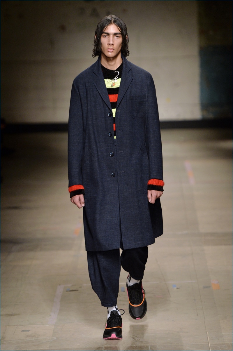 Topman's fall tailoring takes on oversized proportions and workwear-inspired details.