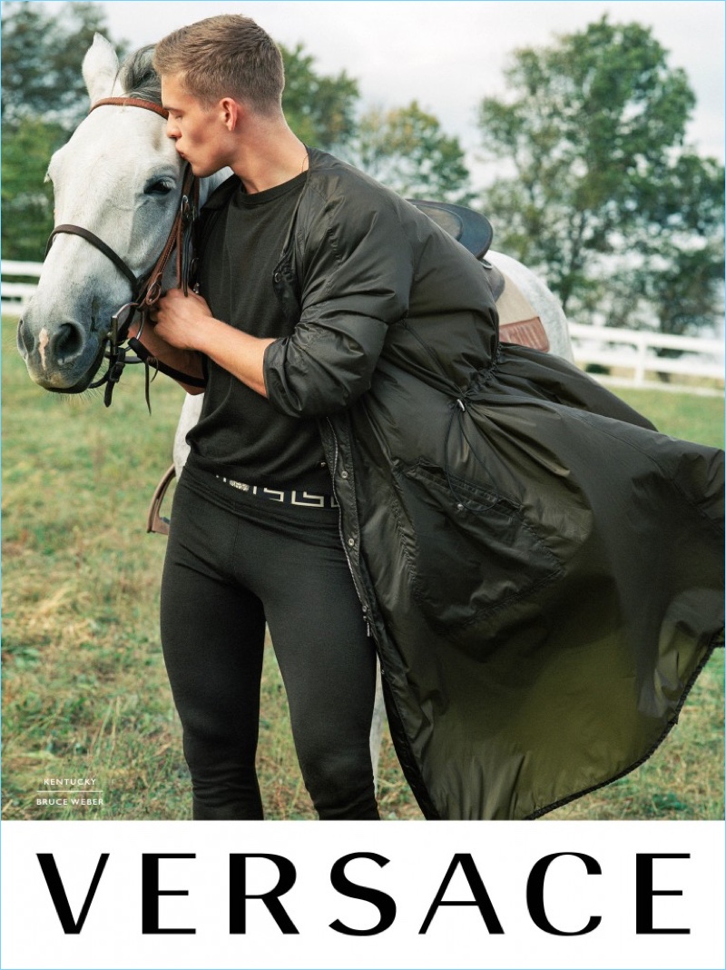 Mitchell Slaggert enjoys a quiet moment for Versace's spring-summer 2017 campaign. » Versace Takes to Kentucky for Spring Campaign Mitchell Slaggert enjoys a quiet moment for Versace's spring-summer 2017 campaign.