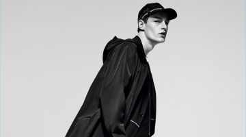 Exciting Territories: Steven Meisel Snaps Zara's Spring '17 Campaign Roberto Sipos dons an oversized parka for Zara Man's spring-summer 2017 campaign.