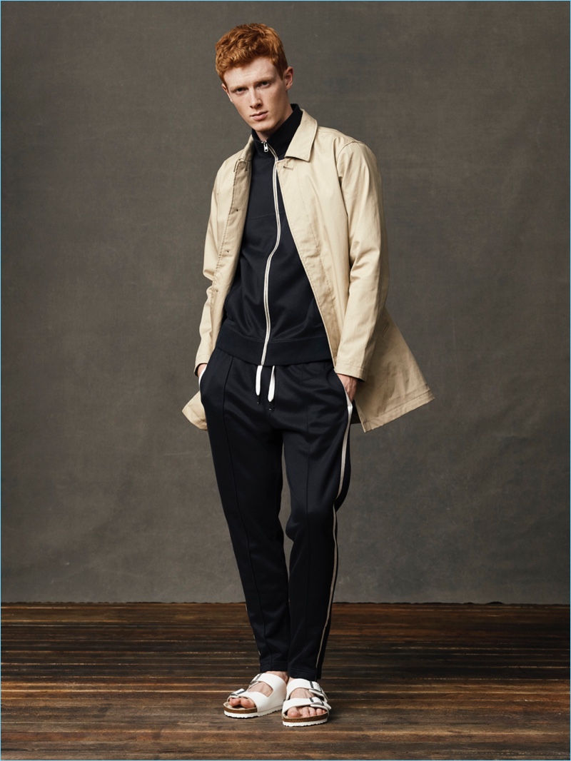 Model Linus Wordemann goes sporty in a tracksuit by Abercrombie & Fitch.